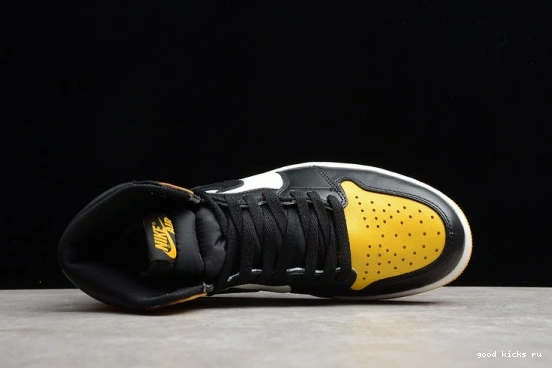 AR1020-700 Air AR1020-700 'Yellow OG Toe' High Jordan 1 Retro 0217